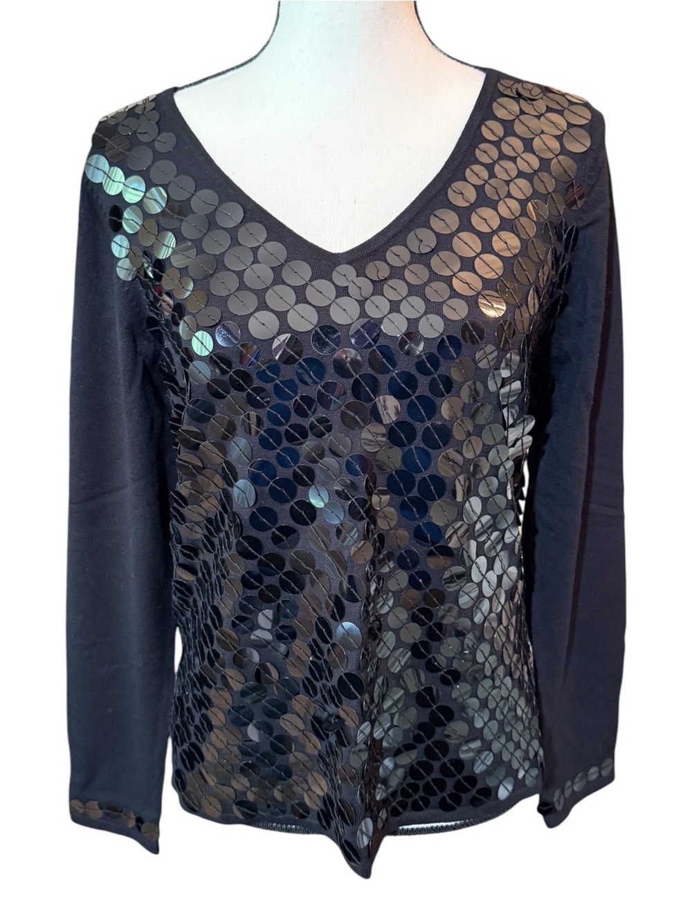 Women’s Black V-Neck Sequin-Accent Long Sleeve Top, size L